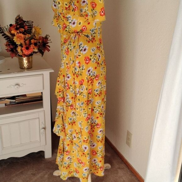 Speechless Wrap Front Floral Midi Dress - Picture 5 of 12